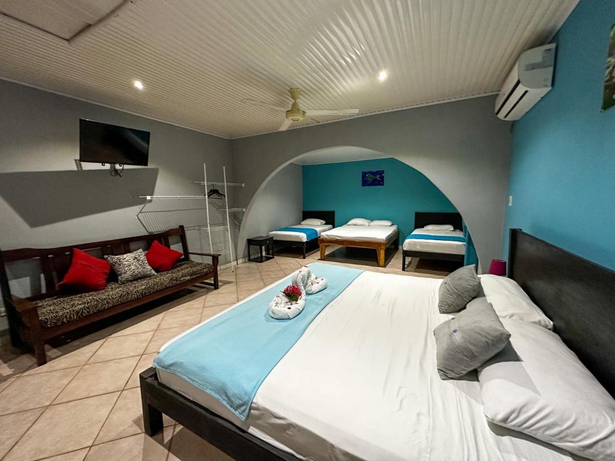Hospedaje Colibri Manuel Antonio Exterior photo