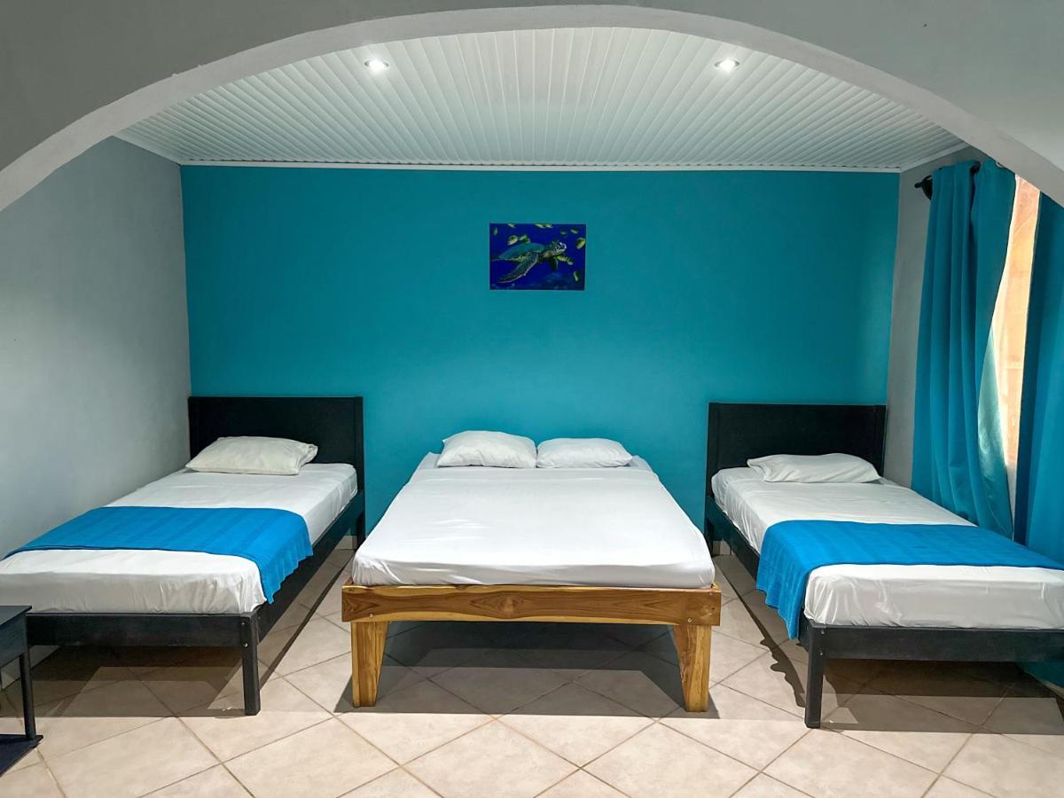 Hospedaje Colibri Manuel Antonio Exterior photo