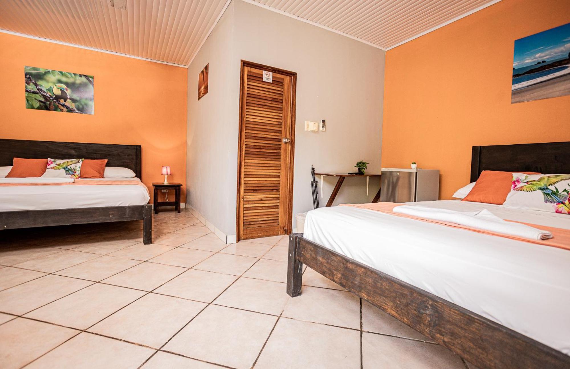 Hospedaje Colibri Manuel Antonio Exterior photo